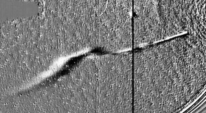 Die beste Sicht auf den Kometen Jacques hatte Anfang Juli die Raumsonde STEREO A, der er auch näher stand als es später bei der Erde der Fall sein wird: In Differenzdarstellung wird hier die Reaktion seines Plasmaschweifs auf den Sonnenwind deutlich. [STEREO/NASA] 