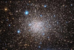 Der Kugelsternhaufen Terzan 5 im Sternbild Schütze [ESA / Hubble and NASA]