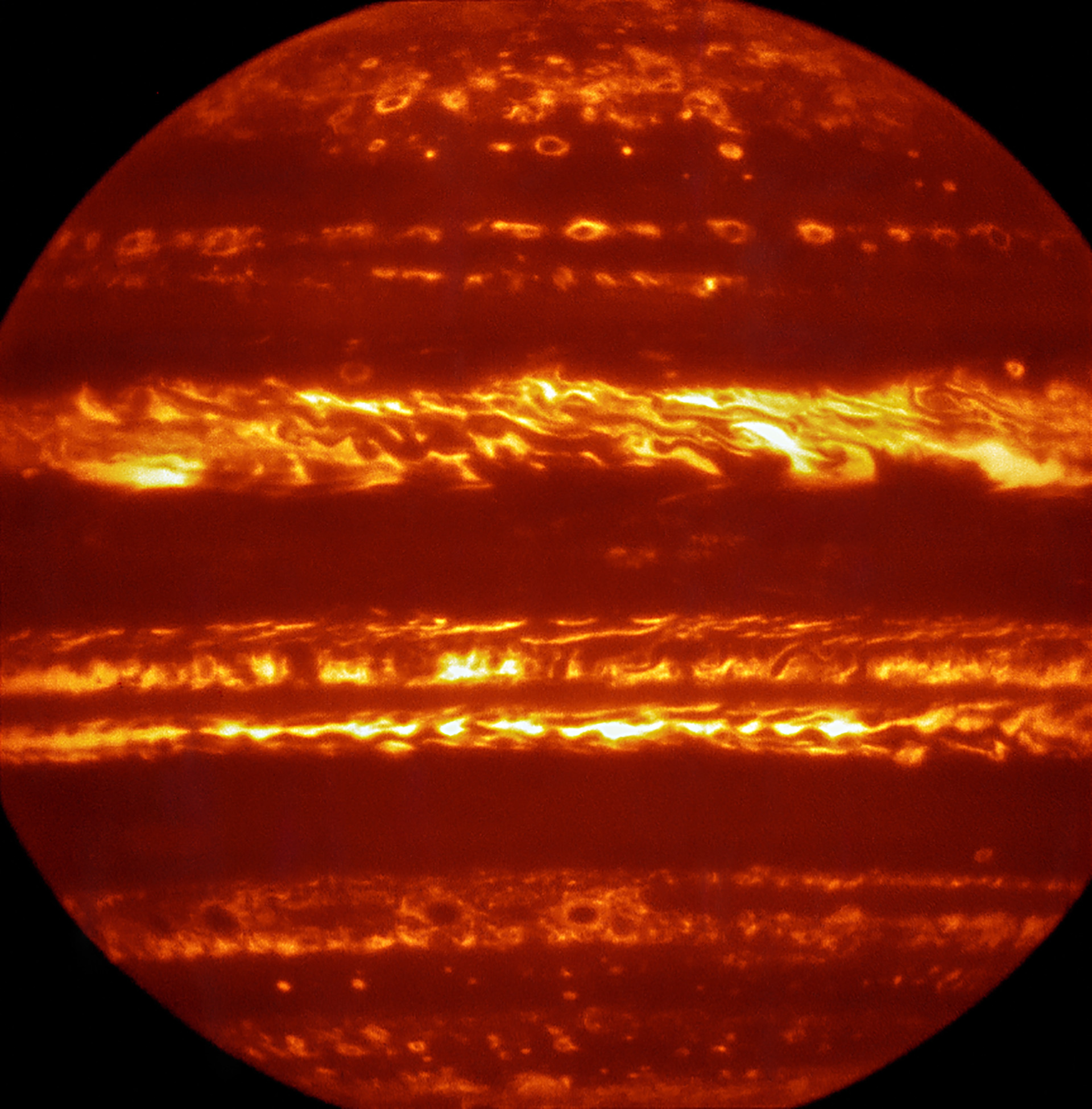 Jupiter imaged using the VISIR instrument on the VLT