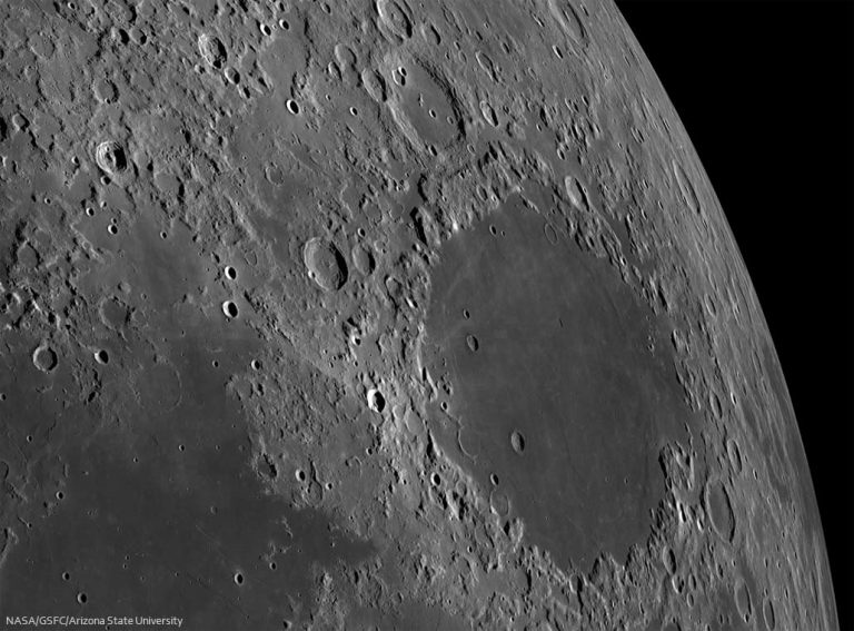 Spix' Blick zum Mond Cleomedes ein prächtiger Krater am Mare Crisium